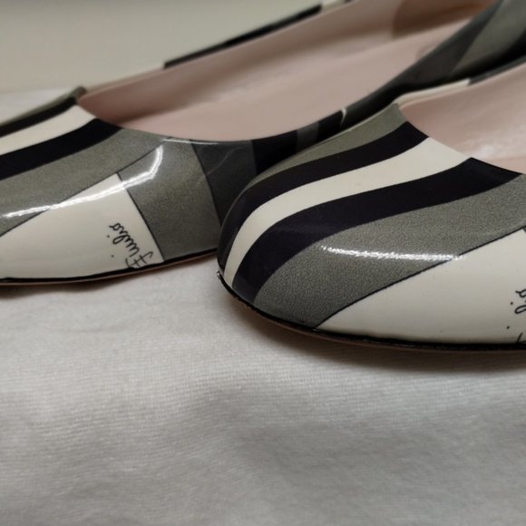 Emilio Pucci Patent Leather Ballet Flats - Size 37.5 - Picture 4 of 8